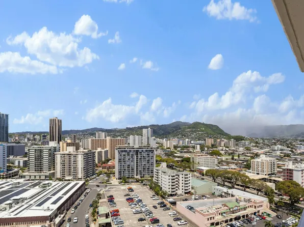 1655 Makaloa St, Honolulu, HI