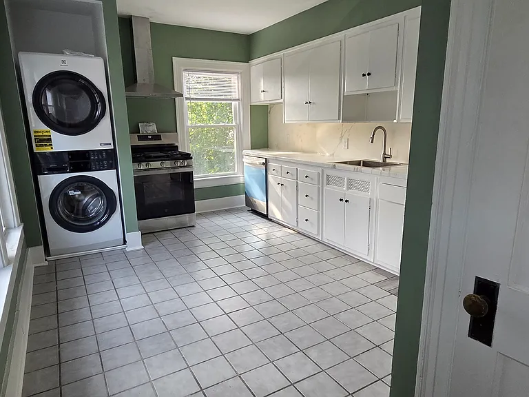 213 Culver Rd #2R — Photo 8