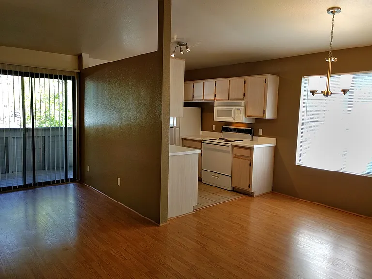 Forest Meadows Apartments — Photo 31