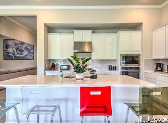 4 bed, 2.5 bath, 2251 sqft, $2,599 — Photo 4