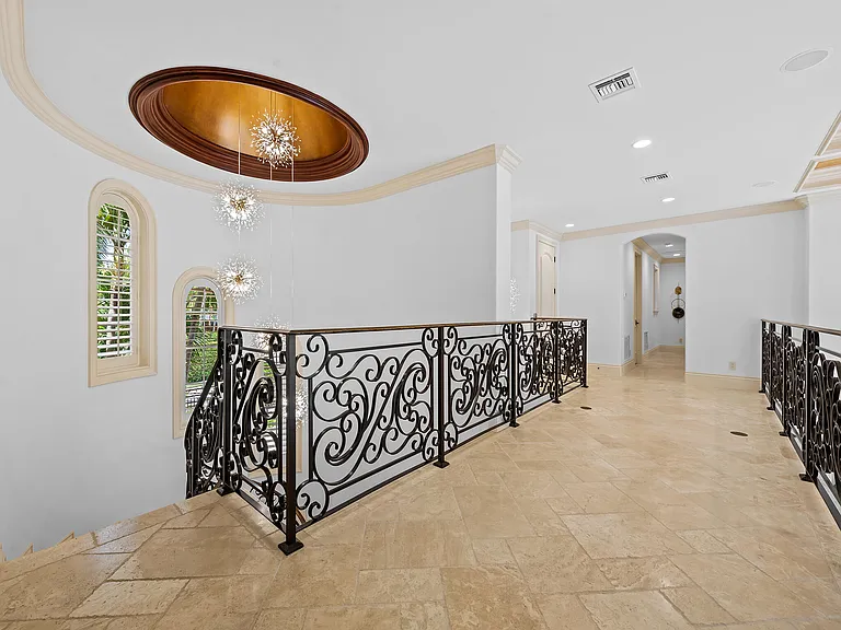 639 Middle River Dr — Photo 48