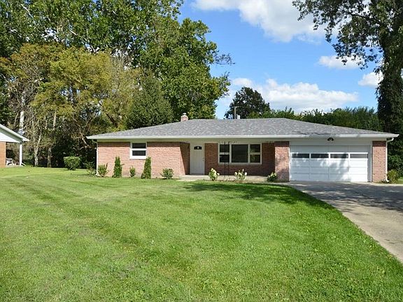 2nd image of 5913 Woodside Dr