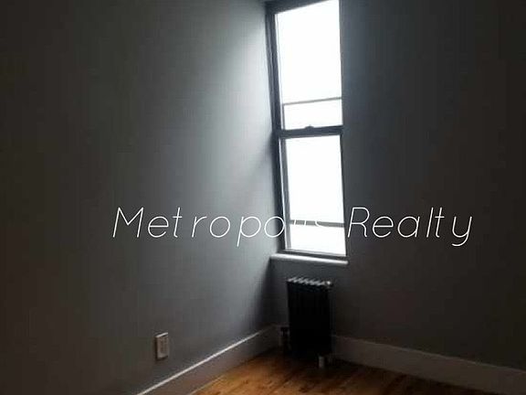 2nd image of 23-80 29th St #1R
