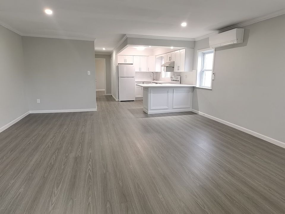 1st image of 42-28 Little Neck Pkwy Floor 2