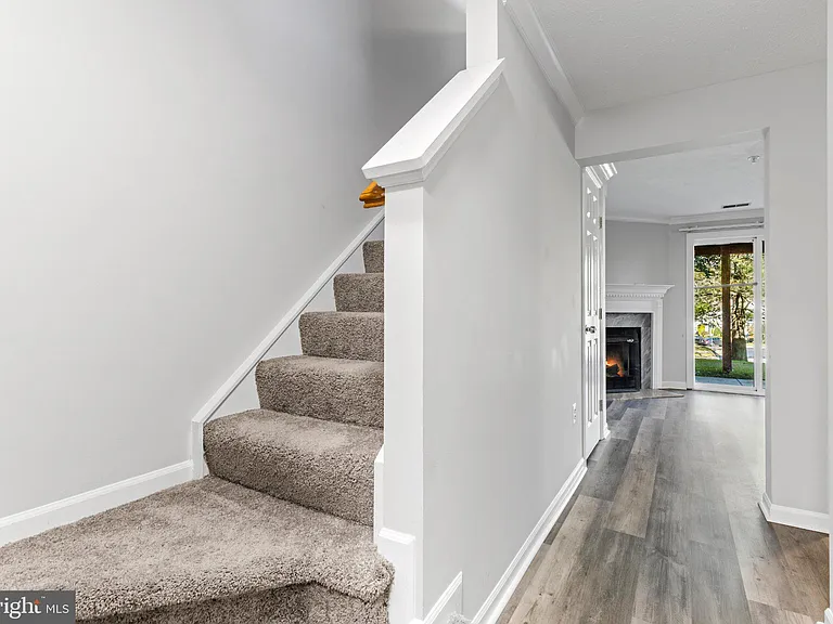 1232 Quaker Ridge Dr — Photo 23