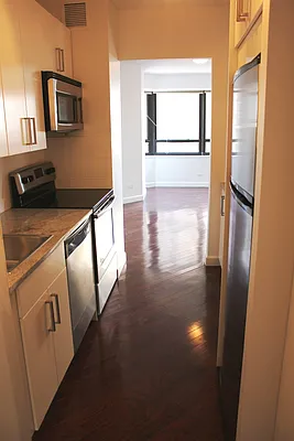 Rented by Corcoran | media 32