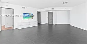 2 bed, 2.0 bath, 1610 sqft, $4,850 — Photo 3