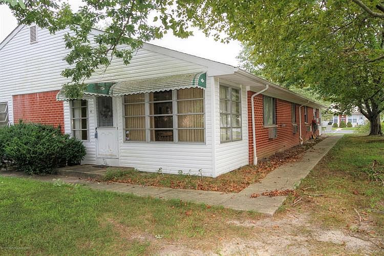 1st image of 6D Wintergreen Ln