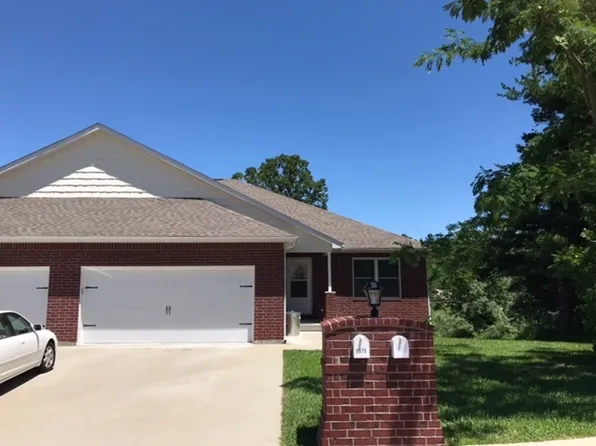 11977 Village Cir, Rolla, MO 65401