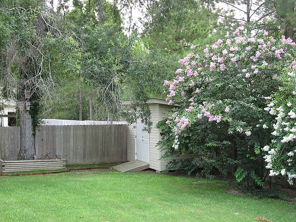 5th image of 47146 Wisteria Dr
