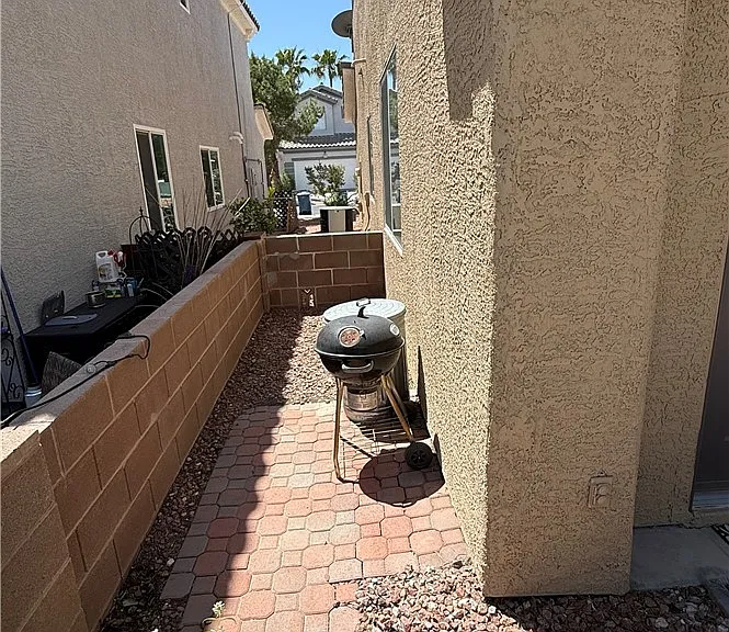 10024 Via Toro Ave — Photo 6