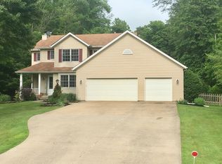 7935 Jennings Dr, Painesville, OH 44077