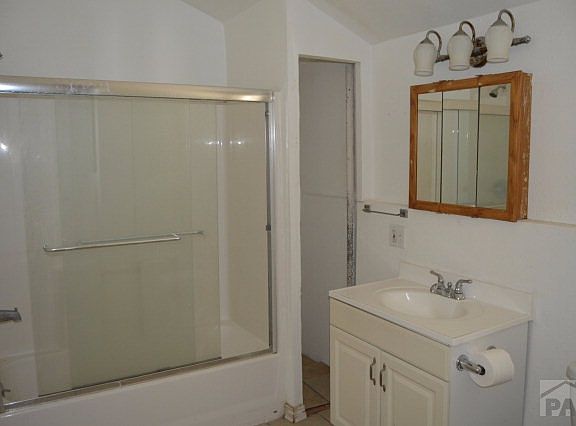 5th image of 125 Vernon Pl