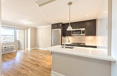 1st image of 80 N Moore St APT 33B