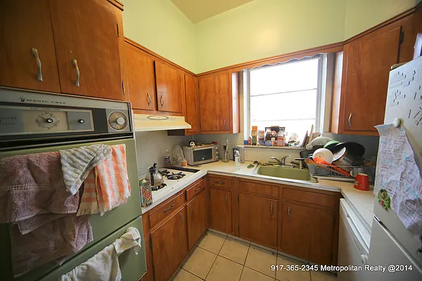 Rented by Metropolitan Realty | media 20