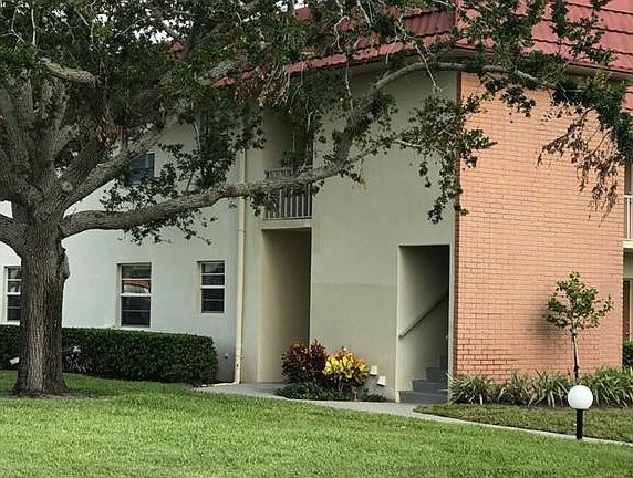 2nd image of 53 Woodland Dr APT 204