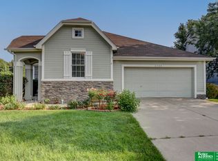 2706 Morrie Dr, Bellevue, NE 68123