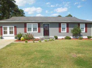 478 Waters Rd, Jacksonville, NC 28546