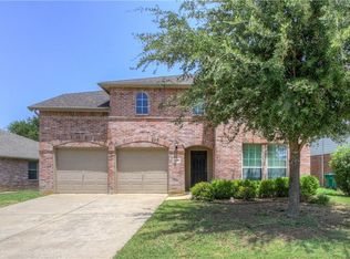 1305 Cardinal Way, Aubrey, TX 76227