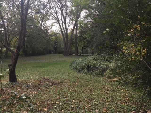 2nd image of 715 W Hill Rd