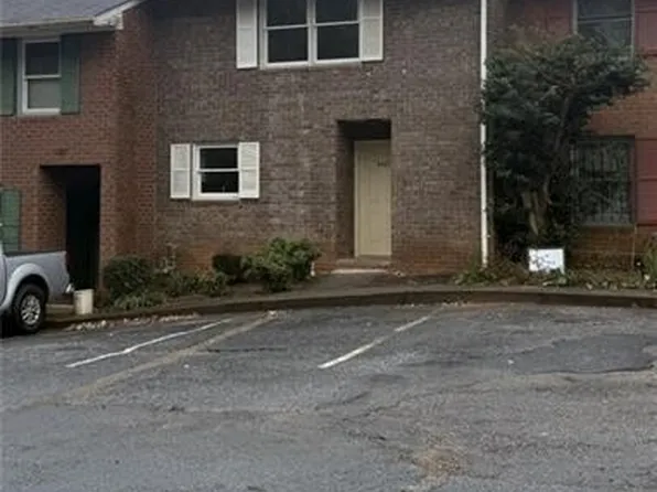 4485 Golf Vista Cir, Decatur, GA 30035