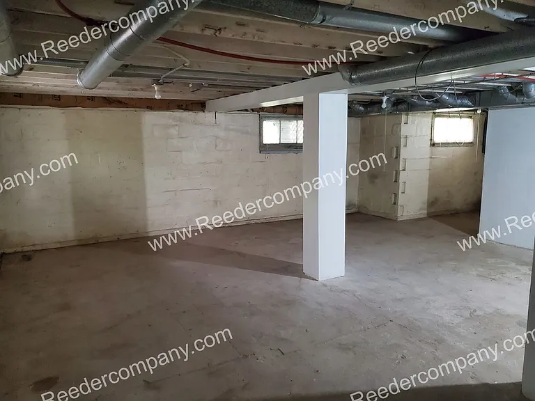 283 N Hamilton St — Photo 15