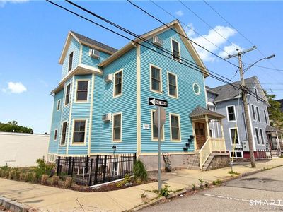 2 Coit Street APT 1, New London, CT, 06320