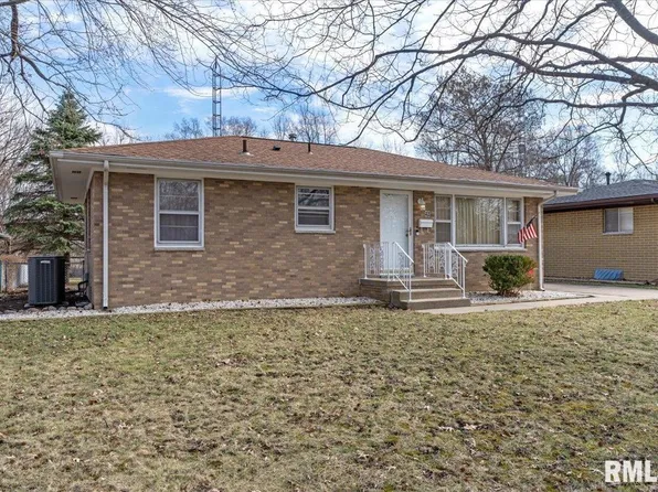 42 Monica Ln, Grandview, IL 62702