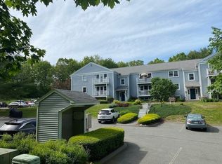 48 Evergreen Rd #311, Leeds, MA 01053