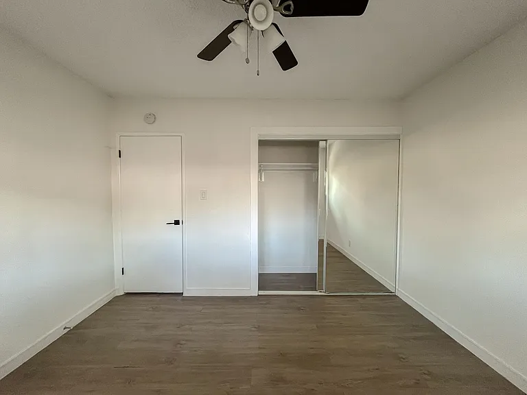 12128 Ramona Ave — Photo 7
