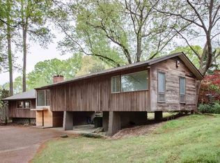 4901 Lake Dr, Memphis, TN 38117