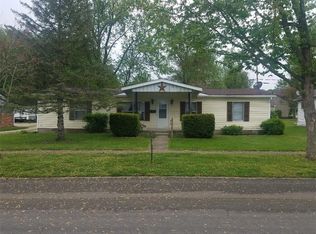 670 E Harrison St, Martinsville, IN 46151