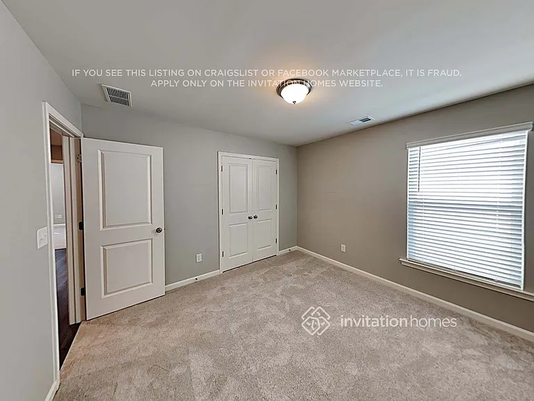 125 Webster Cir — Photo 9