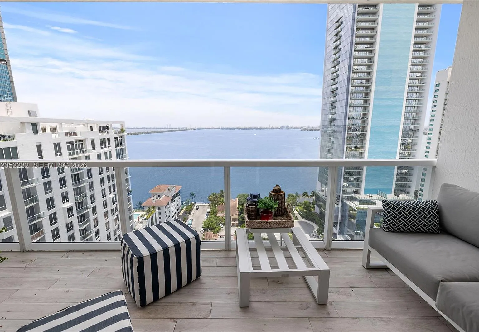 Bay House Miami Condo — Photo 1