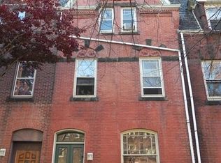 326 S 42nd St, Philadelphia, PA 19104
