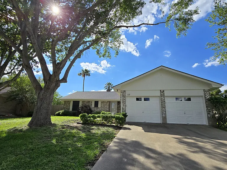 113 W Harbor Dr — Photo 27
