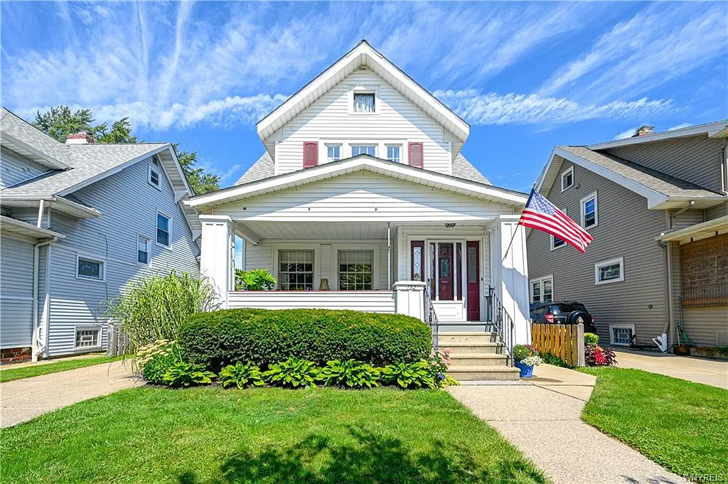152 Knowlton Ave photo 1