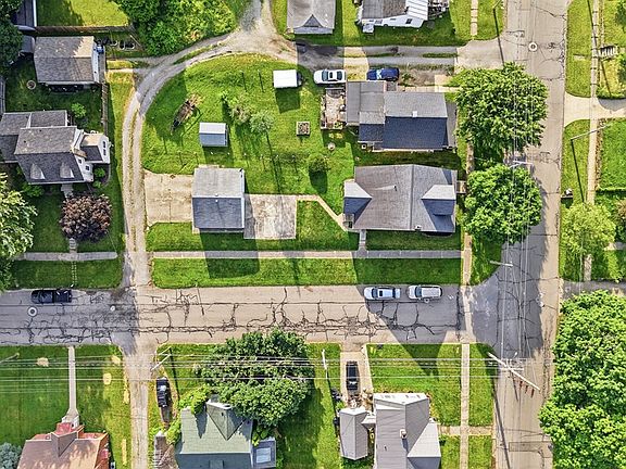 4th image of 528 Grove Ave