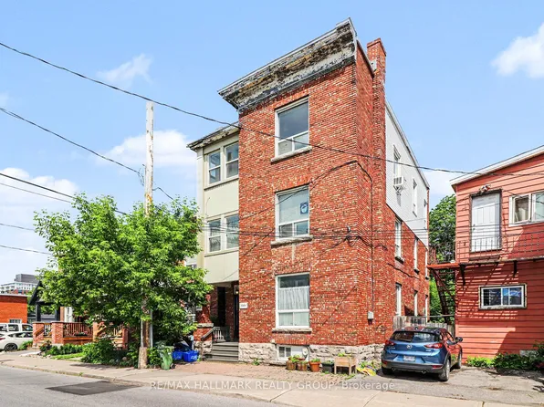 1071 Gladstone Ave #3, Ottawa, ON K1Y 3G7