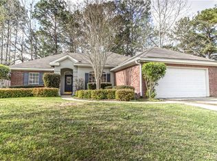 420 River Oaks Dr, Wetumpka, AL 36092