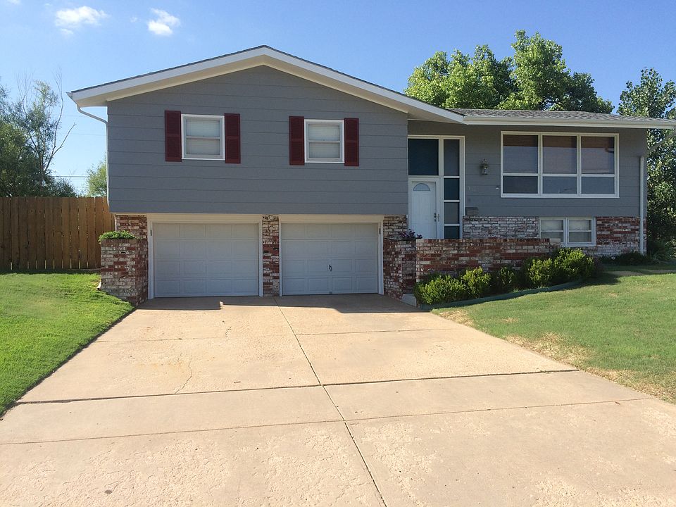 1st image of 301 Skyline Ct