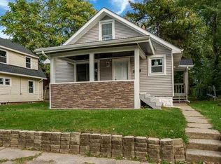 231 Oakwood Ave, Rockford, IL 61101