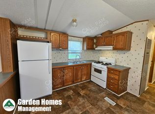 10 Evergreen Ln, Weedsport, NY 13166