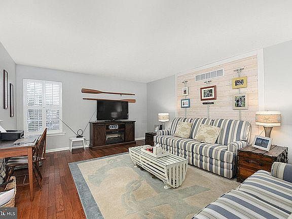 1st image of 131 Nicoles Ct #163
