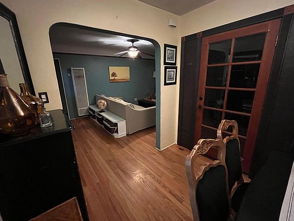 Upstairs: living/dining area