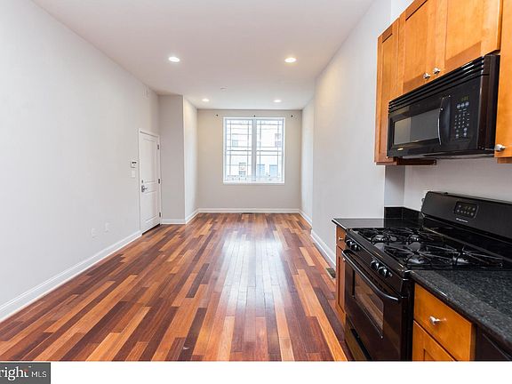 4th image of 931 N 19th St #1