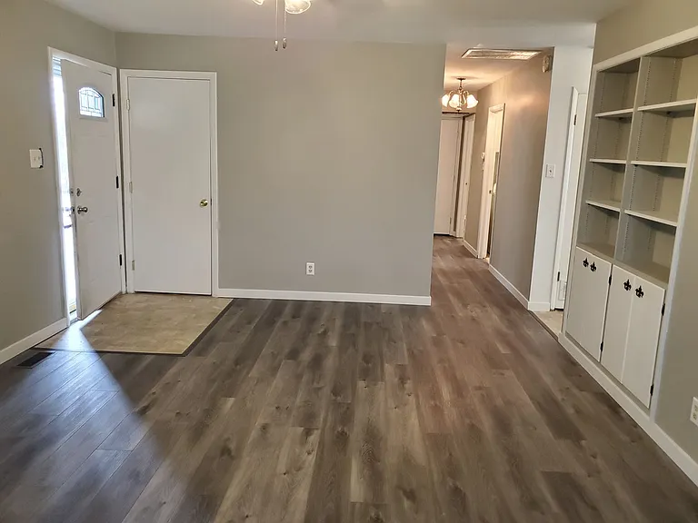 1711 SW Kent Pl — Photo 7