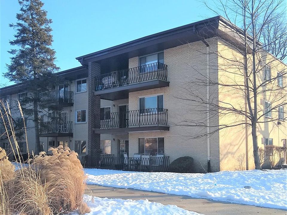 1st image of 1206 E Fairview St APT 202