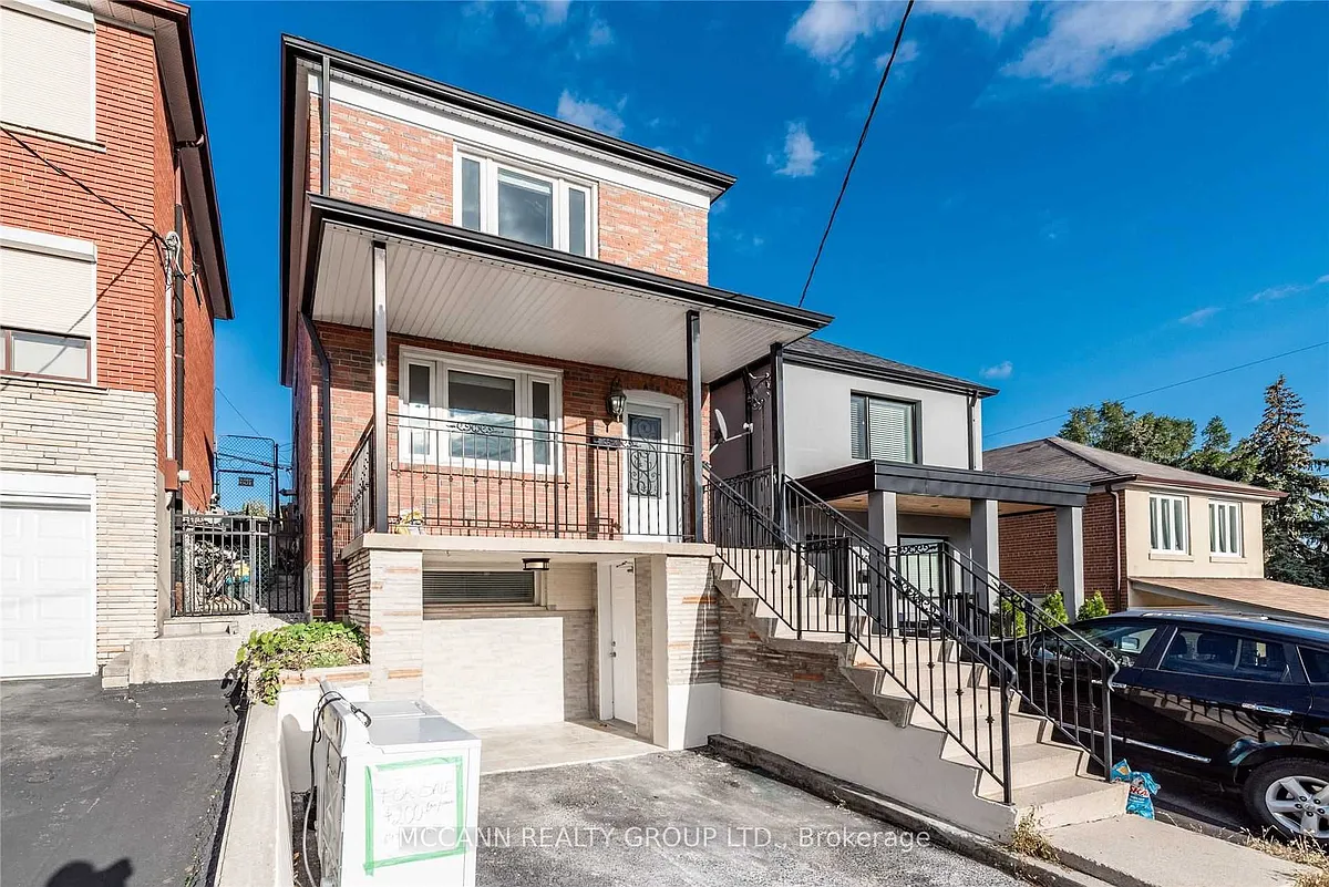 Building Photo - 367 Harvie Ave #MAIN2