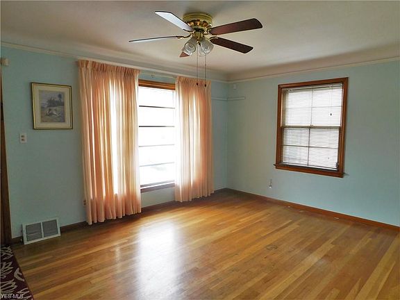 5th image of 14209 Courtland Ave